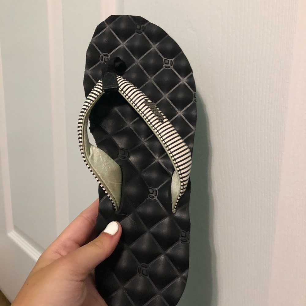 Flip flops
